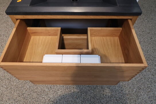 Badmøbel CASSØE Massiv Eg med vask, uden armatur