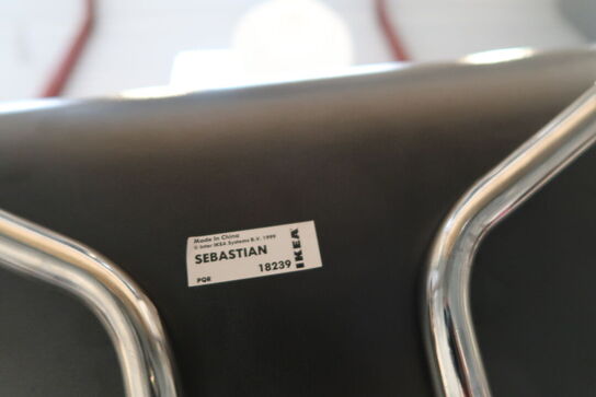 4 stk. barstole samt barbord