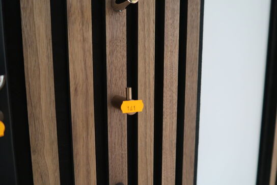 Krog, papirholder, håndklædestang, toiletbørste Børstet Kobber CASSØE Noba