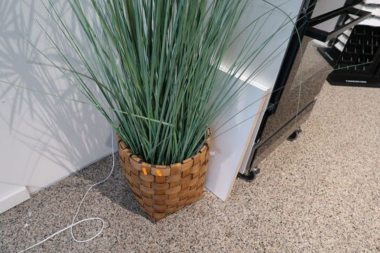 Kunstig plante i krukke