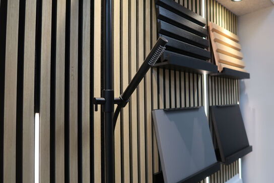 Komplet brusesæt LAGO LA93 Mat Sort