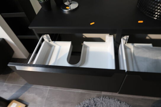 Badmøbel CASSØE Soft med vask, uden armatur