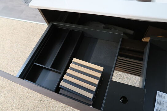 Badmøbel CASSØE Crown Stripe med vask, uden armatur