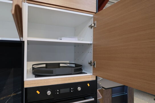 Køkken NORDANRO uden hårdehvidevarer/armatur med stenbordplader. Vejl. udsalgspris kr: 199.000,-