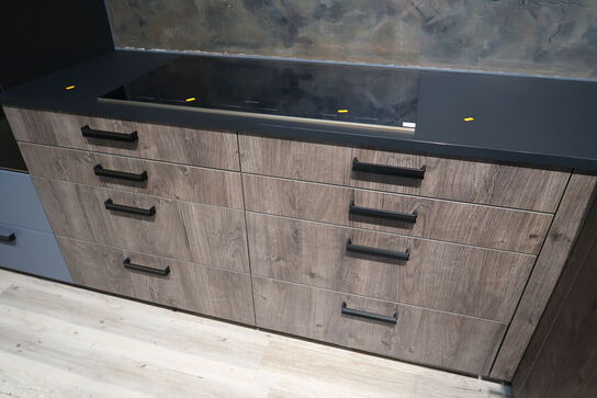 Køkken ARTEGO uden hårdehvidevarer. Vejl. udsalgspris kr: 89.000,-