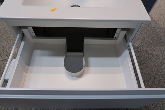 Badmøbel CASSØE med vask, uden armatur