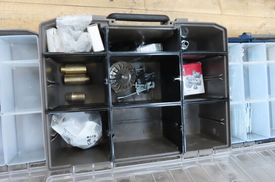 6 stk. Sortimentskasser med indhold 