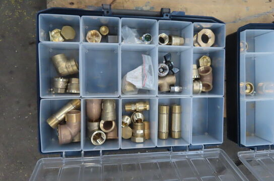 6 stk. Sortimentskasser med indhold 