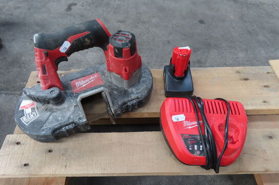 Båndsav MILWAUKEE M12 BS