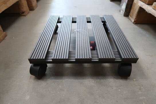 7 stk. HOME It®krukkevogn i WPC 30×30 cm