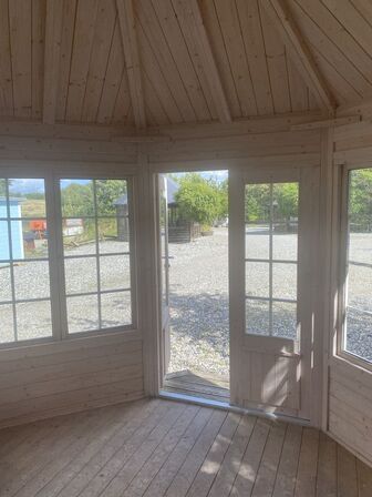 9,2 kvm Havepavillon (læs beskrivelse)