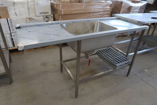 Rustfri stålbord m. vask 160x65xH90cm