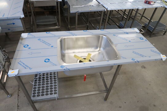 Rustfri stålbord m. vask 160x65xH90cm