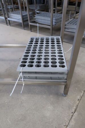 Rustfri stålbord m. bagkant 180x70xH90cm