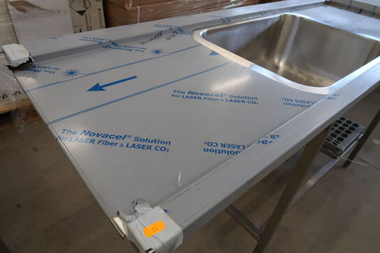 Rustfri stålbord m. vask 160x65xH90cm