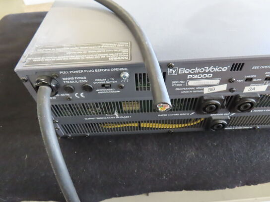 Forstærker ELECTRO-VOICE P3000