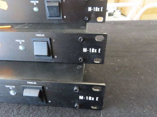 3 stk spændingsstabilisatore FURMAN M-10xE
