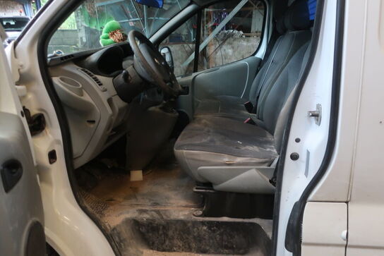 Varebil OPEL VIVARO 2.0CDTi 114HK