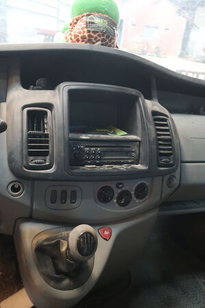 Varebil OPEL VIVARO 2.0CDTi 114HK