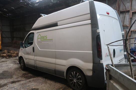 Varebil OPEL VIVARO 1.9DTI