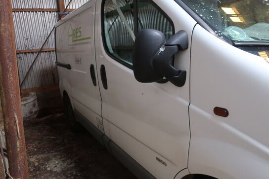 Varebil OPEL VIVARO 2.0CDTi 114HK