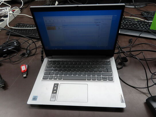 Bærbar pomputer LENOVO 14IIL05