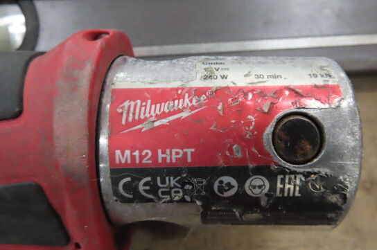 4 stk. Akku-værktøj MILWAUKEE samt arbejdslampe