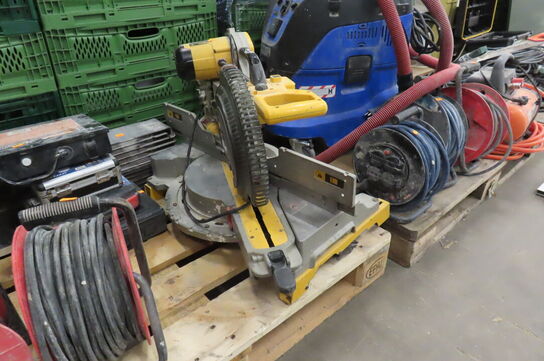 Kap-geringssav DEWALT