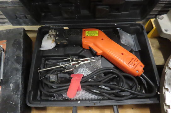 2 stk. Arbejdsbukke samt diverse hulsavsæt