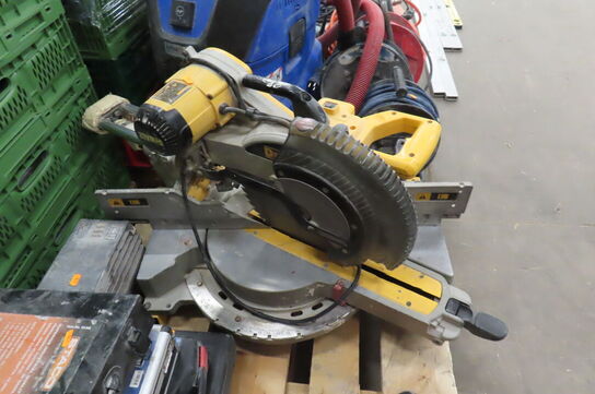 Kap-geringssav DEWALT