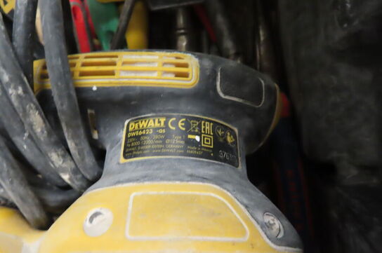 3 stk. Akku-værktøj DEWALTsamt værktøjskasse