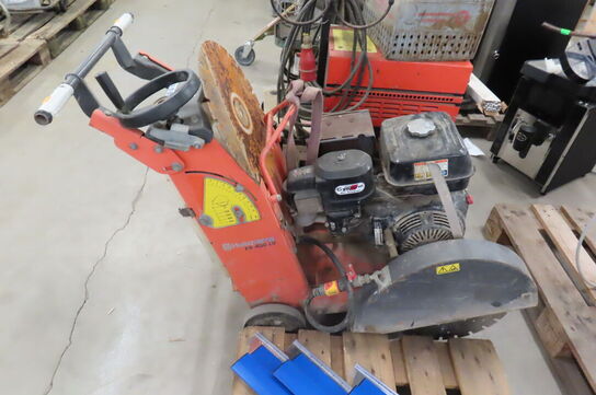 Asfaltskærer HUSQVARNA