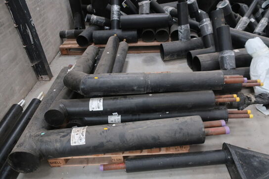 Parti af fjernvarmerør og -fittings