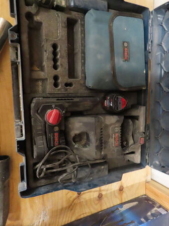 Linjelaser, BOSCH GLL 3-80 CG