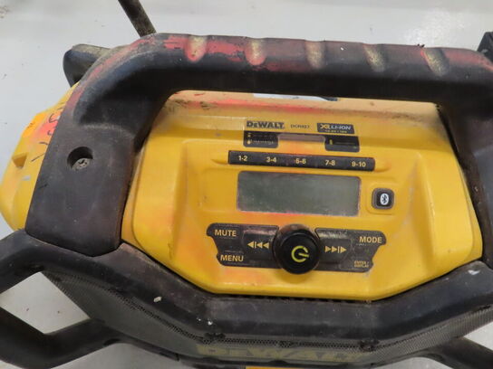 Radio, DEWALT DCR027