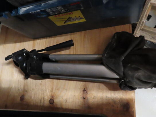 Overfræser, BOSCH GOF 1250 CE