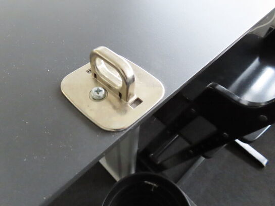 El-hæve/sænke skrivebord