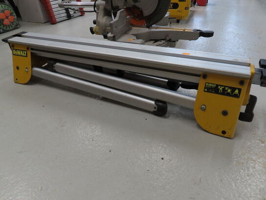 Kap-/gerringssav med arbejdsstation, DEWALT 