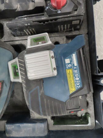 Linjelaser, BOSCH GLL 3-80 CG