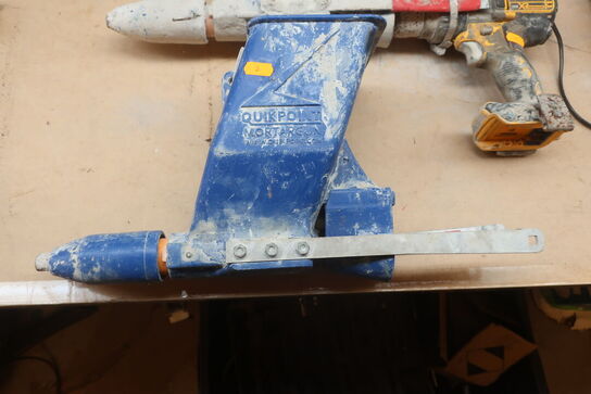 2 stk. mørtelfugepistol QUIKPOINT med 1 skruemaskine DEWALT