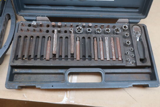 Topnøgler, skruetræker m.m.