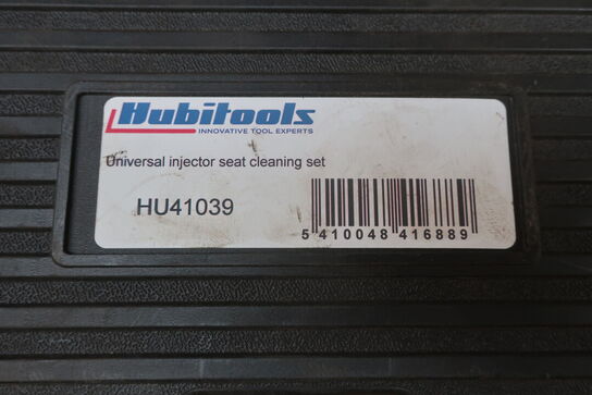 Momentnøgle, gevindskæresæt, rengøringssæt m.m.