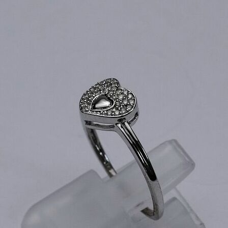 Diamant hjertering af 9 kt. hvidguld