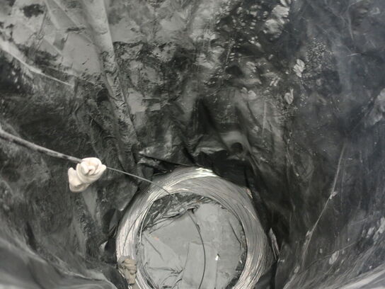 2 trm. m. metalleringstråd (kun rester)