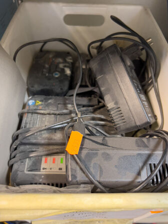 Div. ladere og batterier bl.a. GRACO