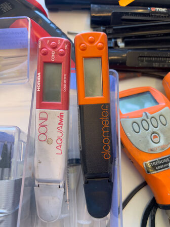 Forsk. måleværktøjer bl.a. ELCOMETER