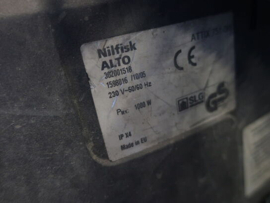 Støv-/vådsuger NILFISK ALTO ATTIX 751