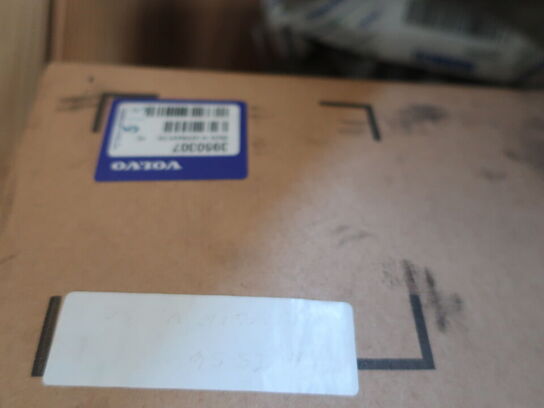 Reservedele til bl.a. SCANIA & VOLVO (se billeder)