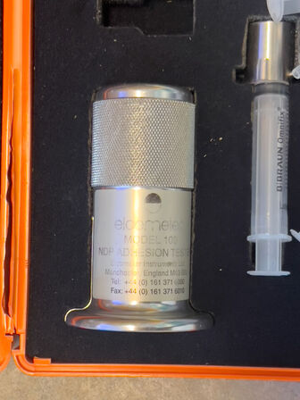 Styrkemåler (hæfteevne) ELCOMETER 109 i kuffert