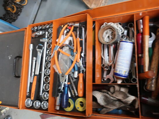 Værktøjsbord BETA UTENSILI TANK C25 inkl. indhold